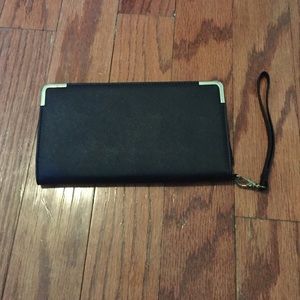 Apt 9 wristlet wallet.