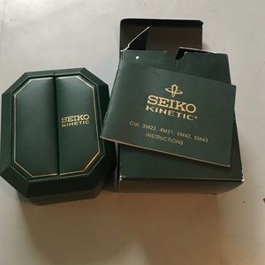 Seiko Kinetic 3M22 ladies bracelet watch