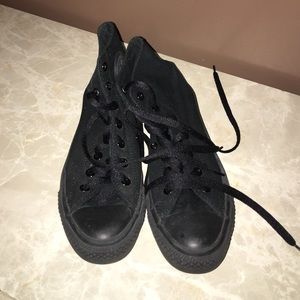 Black high top converse