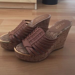 Aldo Wedges