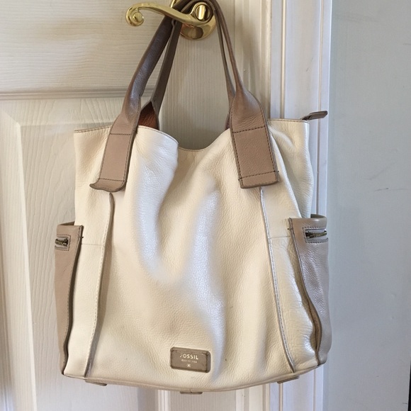 Fossil purse