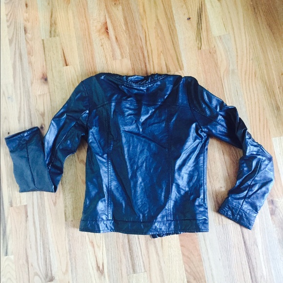 Romeo and Juliet Couture faux leather jacket - Picture 3 of 3