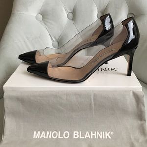 Pre-Owned Manolo Blahnik Black Cap-Toe Pump