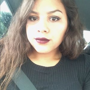 Meet your Posher, Crystal