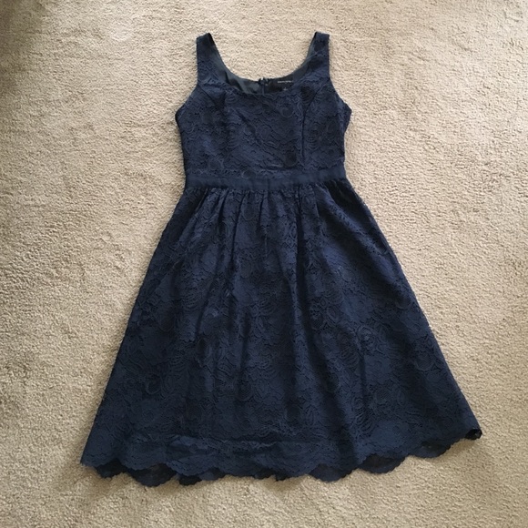 Banana Republic lace dress