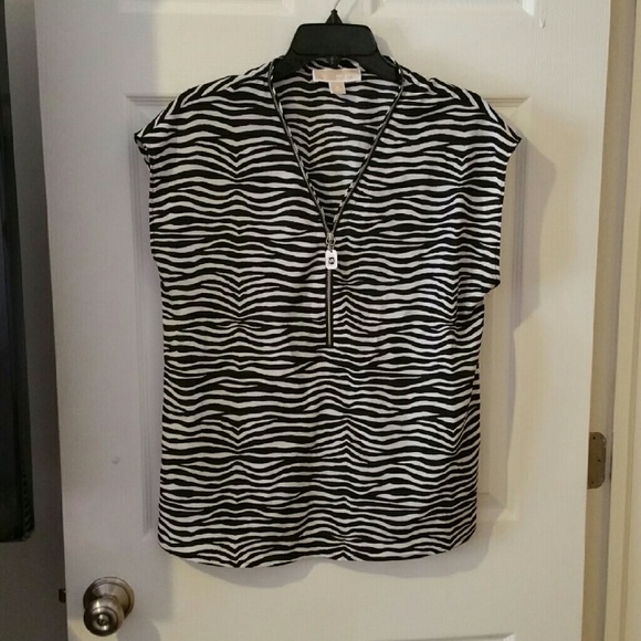 Micheal kors top