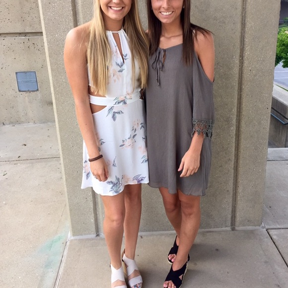 SALE‼️Kendall And Kylie Sun Cut Out Dress