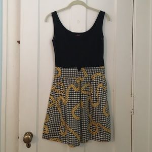 Houndstooth and chain print black tank dress