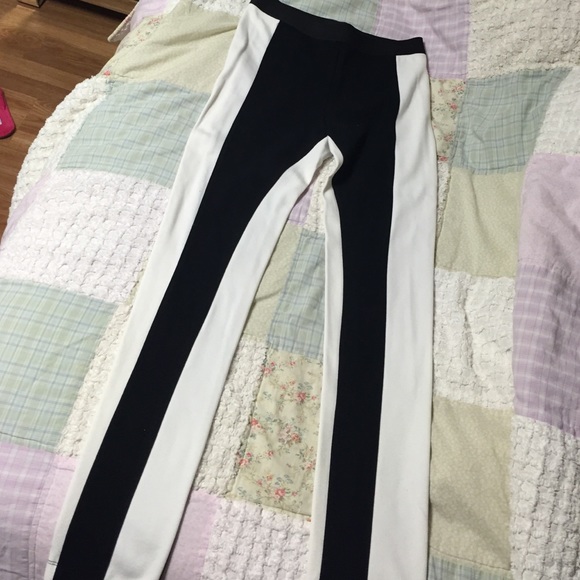 BCBGMaxazria black/white striped pants!Size S - Picture 1 of 3