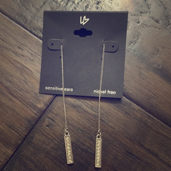 NWT silver & diamond dangle earrings