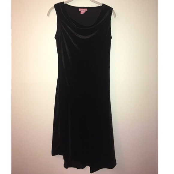 Daisy & Lilly Black Velour Dress