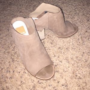 Dolce Vita slip-on booties