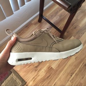 Nike Thea desert camo