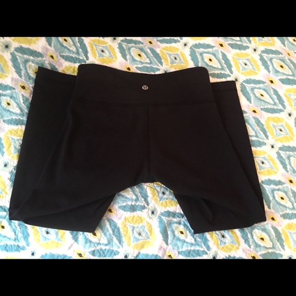 Like New Cropped Lululemon Wonder-Under Pants
