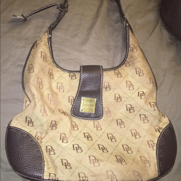 💯 Authentic Dooney & Burke bag - Picture 1 of 3