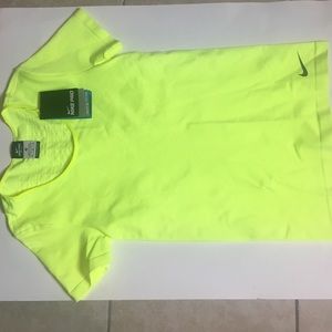 Nike pro women's dri-fit hypercool workout shirt