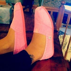 Pink Toms