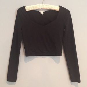 Forever 21 black long sleeve crop top