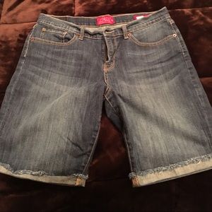 Lucky Brand Bermuda shorts size 12/31