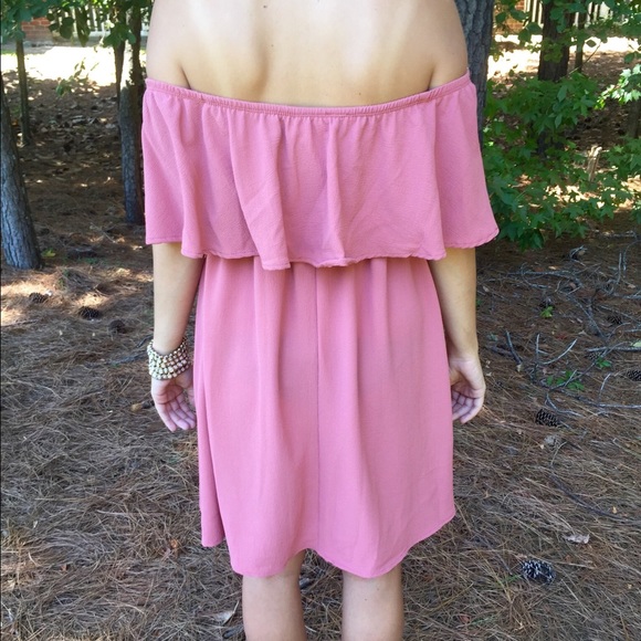 Red bean off shoulder dress - Picture 2 of 3