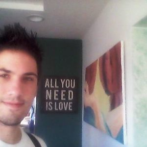 Meet your Posher, Paz