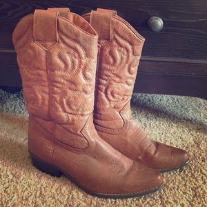 Brown Cowboy Style Boots