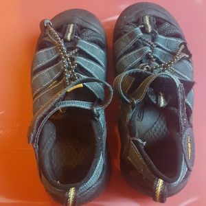 Boys size 13 Keens