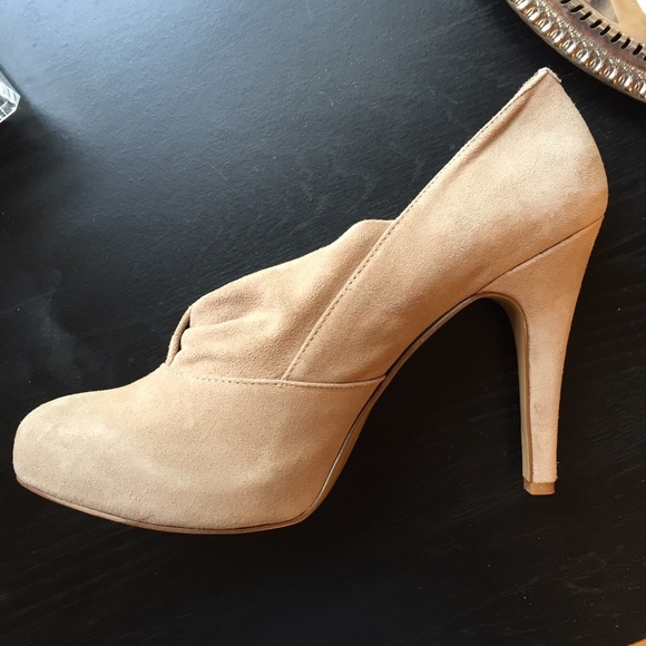 Nine West Suede Shootie