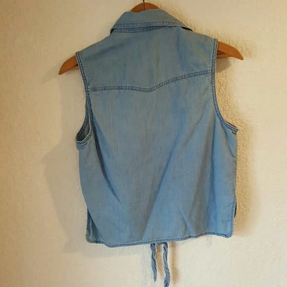 Forever 21 blouse - Picture 2 of 3