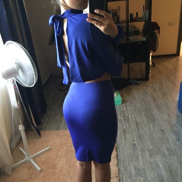 🚨SOLD🚨💕Blue 2-Piece Backless Dress💕 - Picture 2 of 2