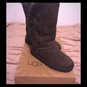 Ugg Australia Bailey Triple Button
