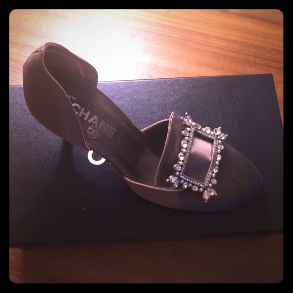 Chanel pumps