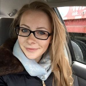 Meet your Posher, Nina