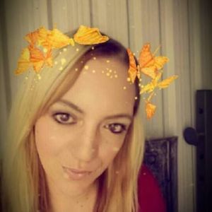 Meet your Posher, Kendra