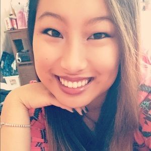 Meet your Posher, Hali