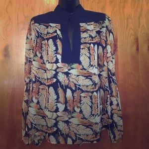 ✌🏼️Hippie Feather Print Top 💐