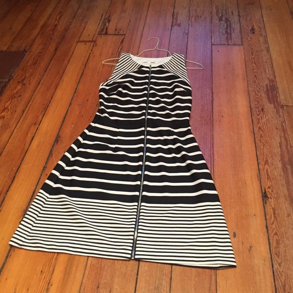 SOLD IN BUNDLE!! Piperlime black and white dress