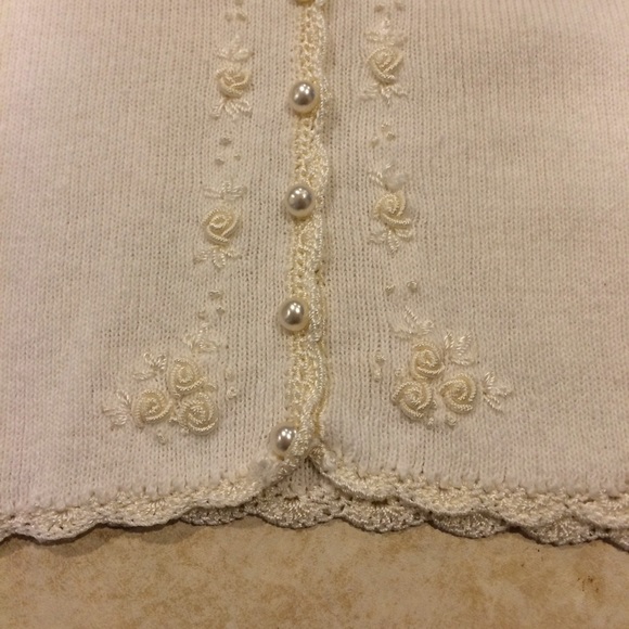 V-Neck Button Front Top - Picture 3 of 3