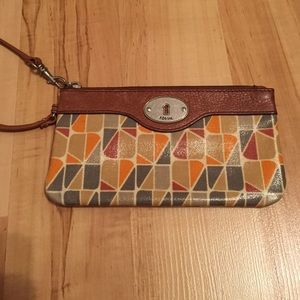 Fossil wristlet