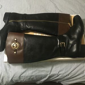 Michael Kors 10M Stockard Boot in Black and Mocha