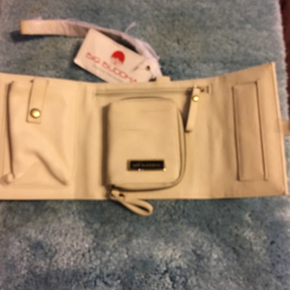 Big Buddha bone color Wristlet - Picture 2 of 4