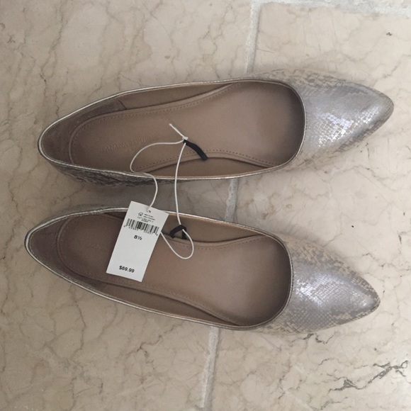 Banana Republic Flats- brand new