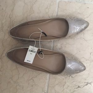 Banana Republic Flats- brand new