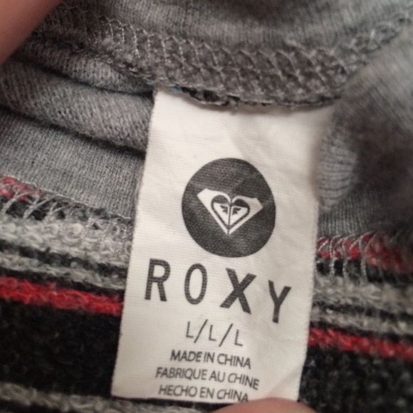 Cinch Bottom Roxy Top - Picture 4 of 4