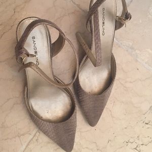 Kitten heels- bandolino- almost never worn