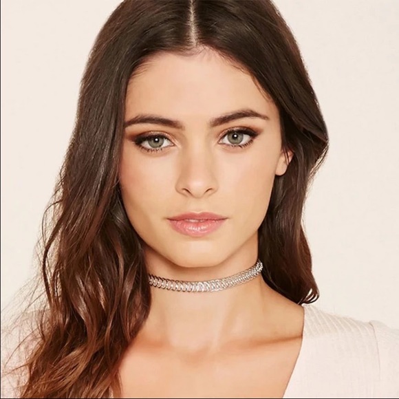 Silver Necklace Choker with Free Choker