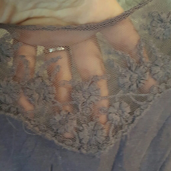 Passport purple blouse - Picture 3 of 4