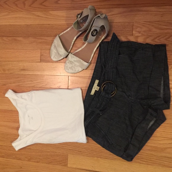 XXI Jean Shorts - Picture 1 of 3