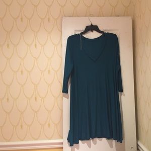 I am selling a mid sleeve tshirt dress!