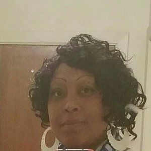 Meet your Posher, Kitisha